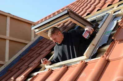 Pose de fenêtres de toit Velux à Haspres